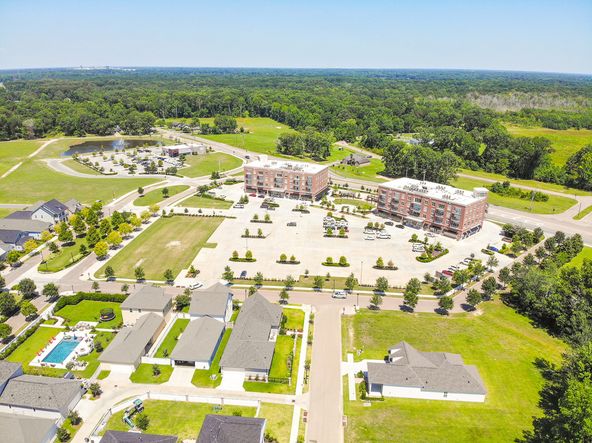 Brand New Retail Suites at Americana: 1110 Americana Blvd, Zachary, LA 70791